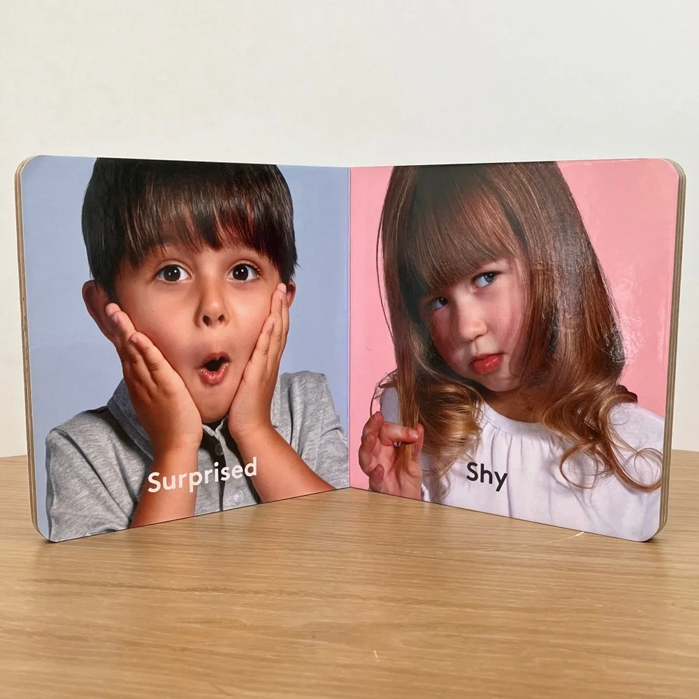 LOVEVERY Wooden Emotion Dolls & Feelings Flashcards